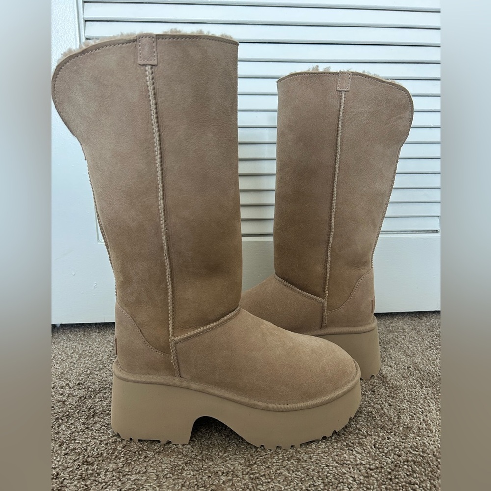 UGG Women's Classic New Heights Genuine Shearling Cuffable Boots - Picture 2 of 9